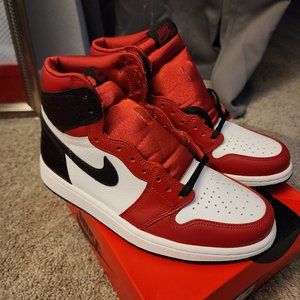 Jordan 1 Retro High Satin Snake Chicago